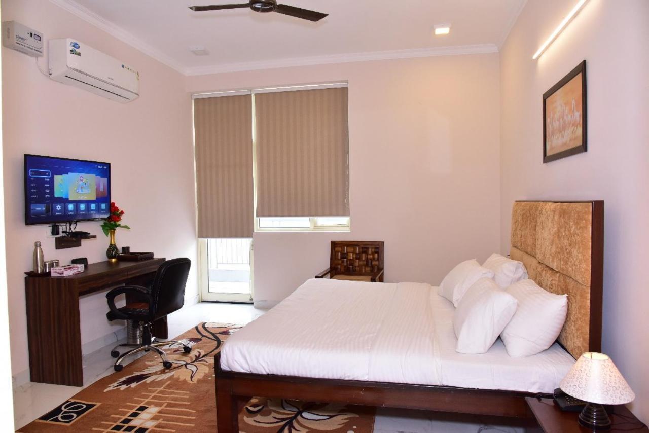 Arkaya Inn Gurgaon Exterior photo
